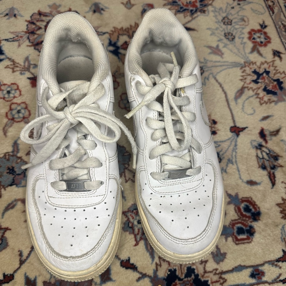 NIKE AIRF FORCE 1 White Sneakers